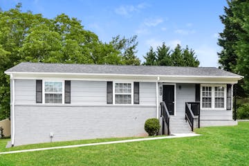 1006 SUMNER CT THOMASVILLE, NC 27360